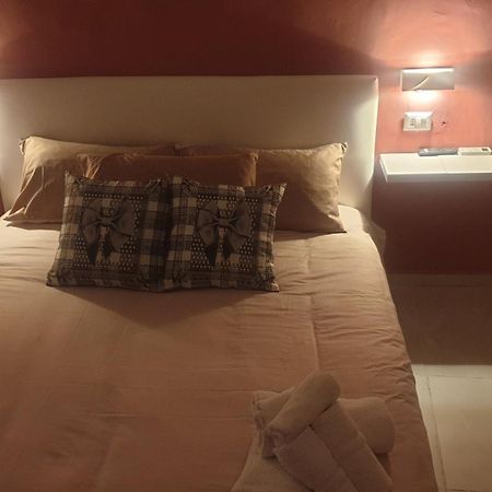 Fraleo Home Napoli Esterno foto