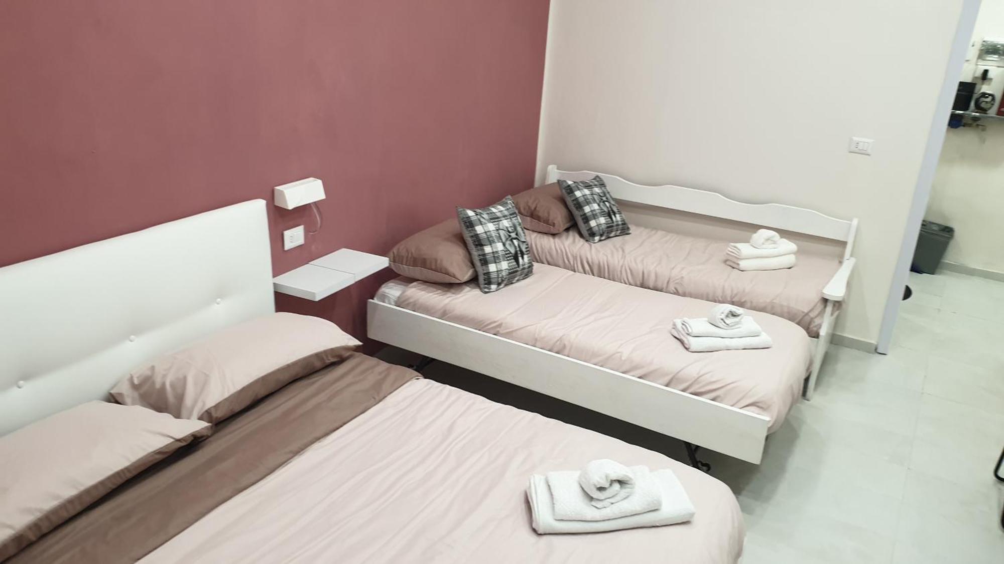 Fraleo Home Napoli Esterno foto