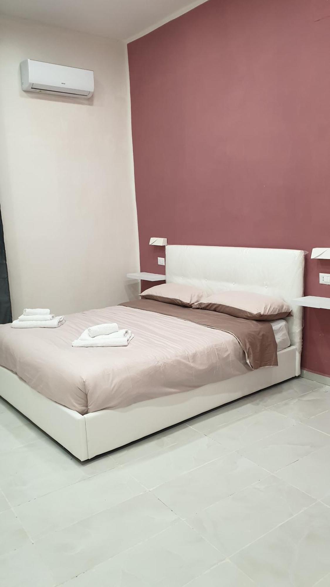 Fraleo Home Napoli Esterno foto